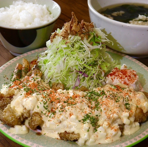 お洒落で落ち着いた空間を完備！圧倒的なコスパが魅力のカフェ