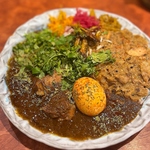 スパイスカレー　2種盛りパク玉オプション