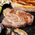 料理メニュー写真&nbsp;【韓国の豚焼肉！】サムギョプサルより脂身が少ないお肉！モッサルセット　1人前