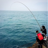 グルメも釣り師も集まる居心地の良い空間を♪食を通じて、人生を豊かにする趣味の世界が広がる　そんなお店になりたい。釣り未経験の方も、釣道具や写真も沢山ある店内で釣りの世界を覗いてみませんか？釣り師の方とは是非、釣り談義を交わしたいと思います♪磯飯倶楽部ならではの磯の珍味も!?本日のオススメは要チェック！