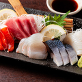 料理メニュー写真&nbsp;本鮪の入ったお刺身盛り合わせ