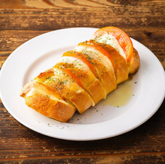 モッツァレラチーズとトマトのガーリックトースト(通常サイズ)