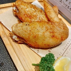 地鶏手羽先の素揚げ2本