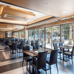 ラ・ベランダ アパホテル&リゾート東京ベイ幕張の雰囲気1