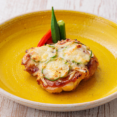 鶏もも肉のソテー 和風照り焼きピッツァ風