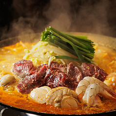 韓国鍋 オモニ 梅田店の写真