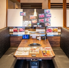 【テーブル席：2～4名様】