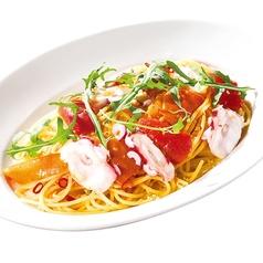 タコとパプリカのペペロンチーノ スパゲッティ