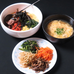 【逸品や〆料理】サイドメニューも充実！冷菜やスープ、クッパや冷麺などの〆料理も人気◎の写真