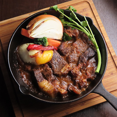 ［お肉］牛ホホ肉の赤ワイン煮込み