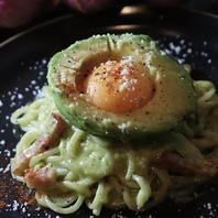 こだわりのもっちもち食感の生パスタ