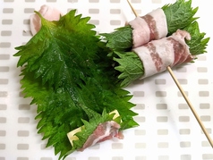 鹿児島黒豚バラと大葉の野菜串巻き