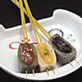 京都府京都市、創業320年の京麩の老舗「半兵衛」より仕入れた生麩やお麩を使用しています。京の食文化の一端を支え続けてきた京麩を、八かく庵の京懐石でお楽しみください。豆腐の上品の味とマッチして、お楽しみいただける自慢の一品です。シンプルな味わいのとうふだからこそ食材や素材の旨味がストレートに伝わります