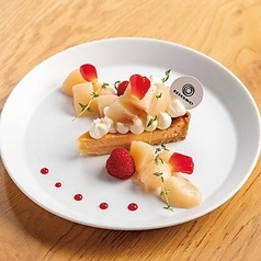 桃のレアチーズタルト