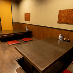 【お祝い・サプライズにも☆】お誕生日や卒業式など、様々なお祝いのお席にも魚鶏をご利用ください◎美味しいお料理と種類豊富なドリンクでお祝いのお席を彩ります♪