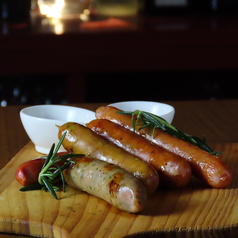 ソーセージ盛り合わせ