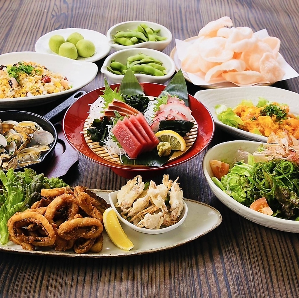 刺身に魚介の逸品料理…海の幸いっぱいのコースです！新鮮なお刺身を肴にお酒を飲みたい方におすすめ