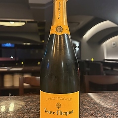 ヴーヴクリコ イエローラベル ブリュット NV（VEUVE CLICQUOT YELLOW LABEL BRUT NV） Bottle