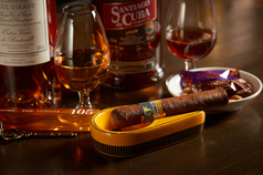 Dining and Cigar THE VERONA ダイニング アンド シガー ザ ベローナの画像