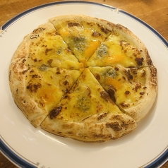 4種チーズの蜂蜜ピザ