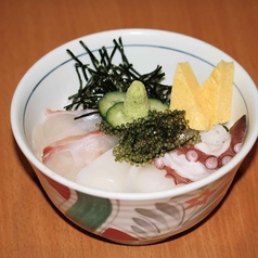 売切れ御免!!美ら海3種丼 海ぶどう入り