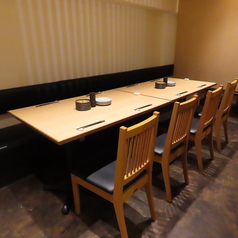 2名様から12名様までご案内可能です。