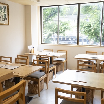 ニューベイブ 難波道頓堀店の雰囲気1