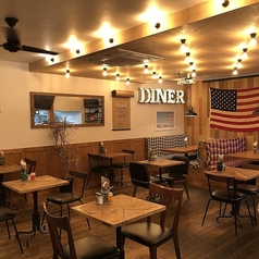 おしゃれな店内で友達やカップルと楽しい時間をお過ごしください♪