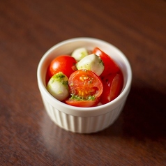 ミニトマトとモッツァレラのカプレーゼ