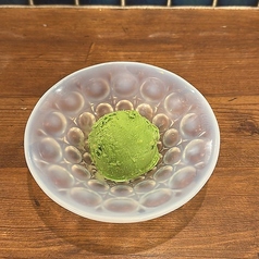 沖縄ブルーシールアイスのピスタチオアイス