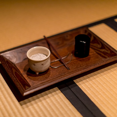 香木を聞く 沈香