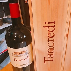 タンクレディ《赤ワイン（ネロ・ダヴォラ・カベルネ・タナ種）》ボトル