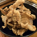 肉料理や魚料理など、多彩なメニューが揃っており、仲間との楽しい時間を演出します！