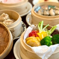 せいろ蒸しや小皿料理のカジュアルな居酒屋です♪