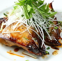 朝獲れ鮮魚を堪能♪こだわりの炭火焼きと厳選日本酒