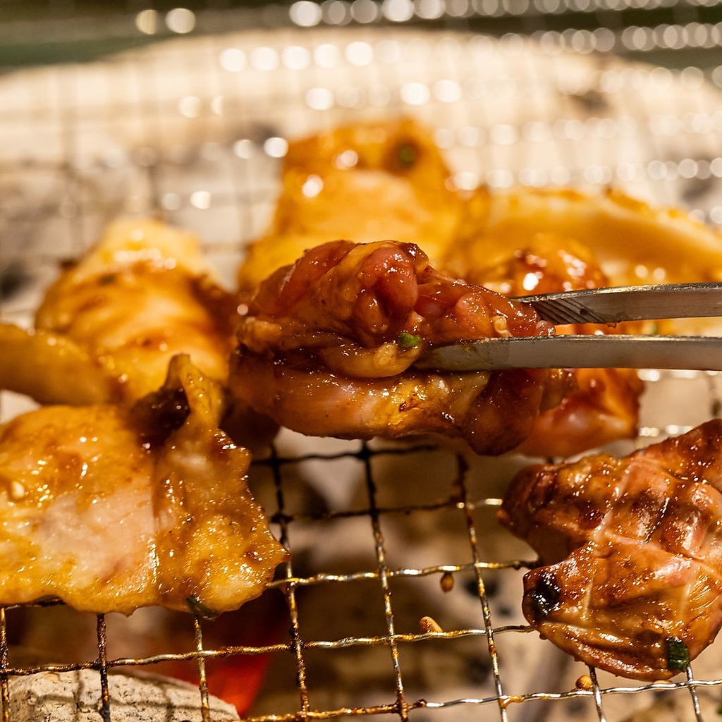 七輪で焼いていただく焼肉スタイルのお店です。