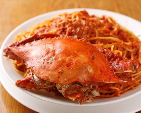 【GHIOTTONE】とは、食いしん坊のこと。創業30年・元祖大皿パスタ＆イタリア料理