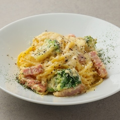 ベーコンとブロッコリーのカルボナーラ