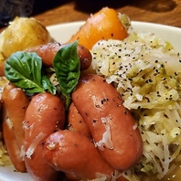 旬の素材を使用した、その日その時の自慢の料理をご提供