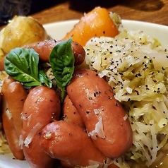 旬の素材を使用した、その日その時の自慢の料理をご提供