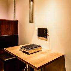 2名様専用テーブル席を完備しております!記念日や接待、家族でのお祝いなど、大事な一日を素敵に彩ってください