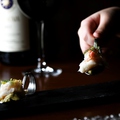 料理メニュー写真 ひと口で「カニ丸ごと!!」の幸せ 北海道産ズワイガニとその味噌のムース～玉手箱スタイルで～