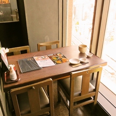 店内どこからでも夜景が一望できる作りに！各利用シーンに合わせてお席をご用意致します。【川崎で居酒屋・蟹・海鮮・和食のお店をお探しなら北海道へ】
