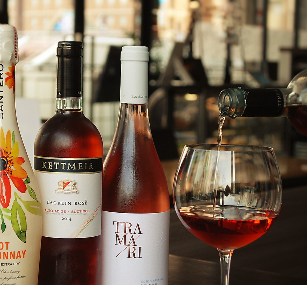 Italian Bar La Famiglia ラ ファミーリアの写真ギャラリー