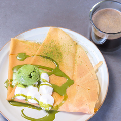 抹茶アイス（ホイップ、抹茶アイス、抹茶ソース、パウダー）