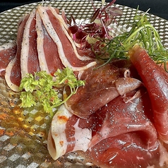 鴨と羊の生ハム盛り合わせ