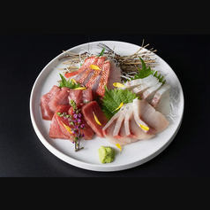 刺身盛り合わせ