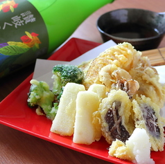 旬の食材を使った天ぷらも