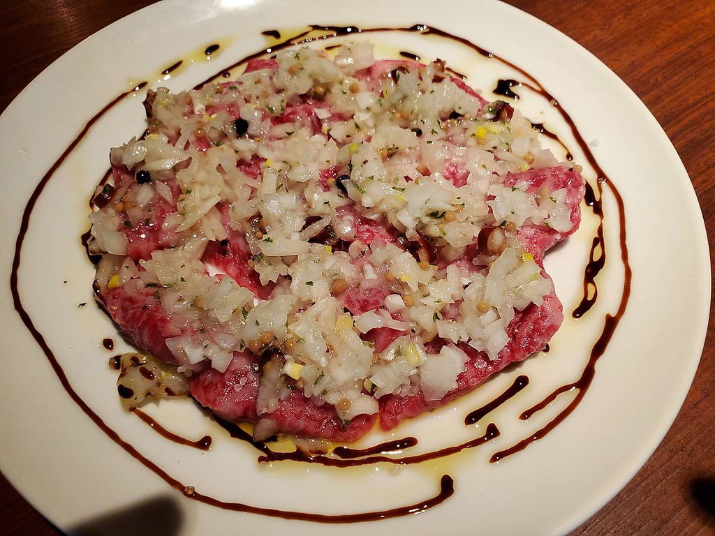 【ご要望によりリニューアル！】和牛コサンカクのカルパッチョ　1200円