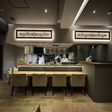 【彩葉】北海道料理 海の幸山の幸 赤坂店の雰囲気1